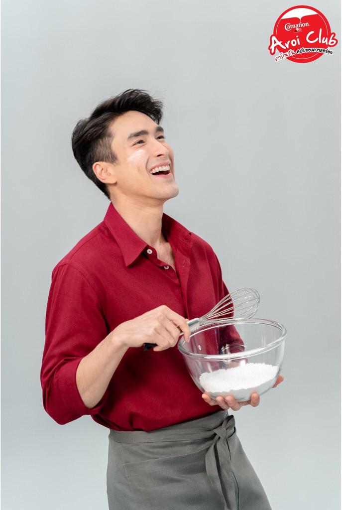 LaiNaaaLai's tweet photo. You called this charming guy ugly huh😏?!! Def you need to wash your eyes with water..Nah just wash it with sanitizer😅 https://t.co/A4rqjEGLh3