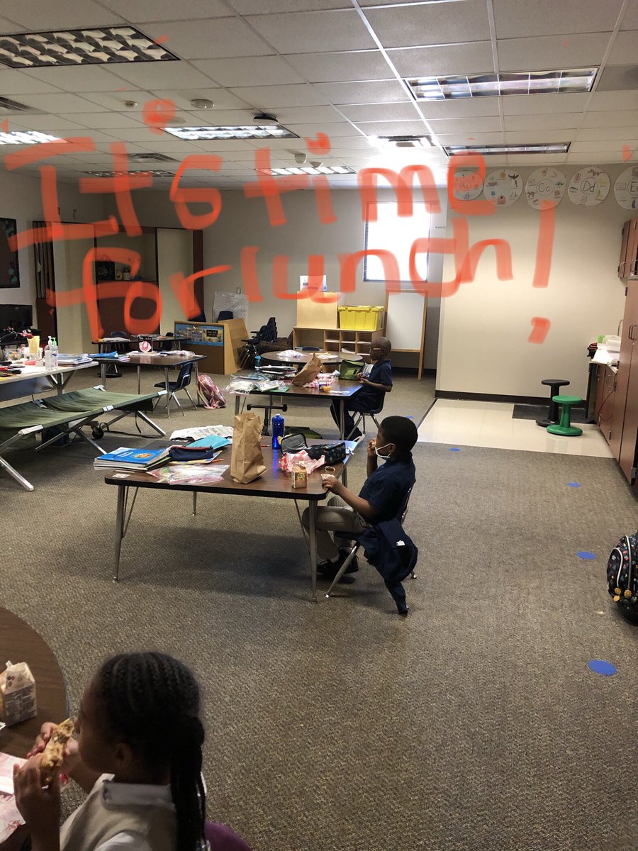 JELCMusic's tweet image. Lunch, Lunch ⁦@KennedyCougs⁩! These Kindergarten students know how to keep a safe distance while enjoying their noonday meal! #cougarlife #safelearningenvironment #showwhatyouknow
