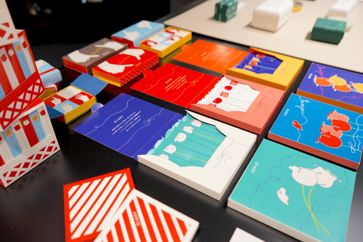 kuwasawa_design's tweet photo. 卒業生作品展 桑沢2020×シブセイ「デザインは死なない。New羅針盤」をウェブ版【美術手帖】にて紹介していただきました。

会期は2020/11/23までとなりますので、ぜひ #西武渋谷 にお越しください。

#PingPongDesign #桑沢2020 #デザインは死なない #Art_meets_Life #DesignNeverDie #桑沢2021 https://t.co/Ed7jjJBI2T