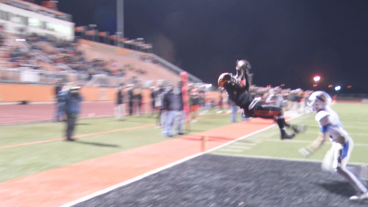 KVRRSports's tweet photo. High School Play of the Week Nominees: November 6
https://t.co/3gFtBUFTDP https://t.co/y93oeiJi3f