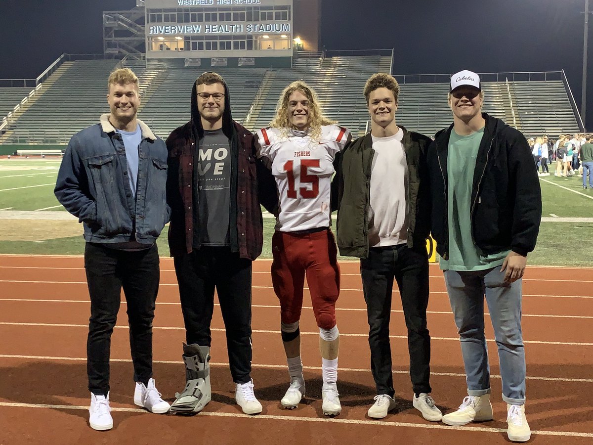 dunnuck_ann's tweet photo. It was a good run. 20 years of football for our family. Thanks for the memories boys. We love #15πβ€οΈβ€οΈβ€οΈβ€οΈβ€οΈ
#missingNoah https://t.co/VA6C1a4Ffm