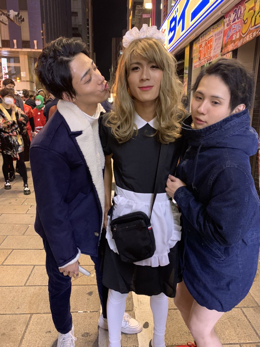 Ninja_MIIG_sin's tweet photo. 今年のハロウィンの写真です。
テーマは「露出狂」です。

#地味ハロウィン https://t.co/ujXJX8ZJmD