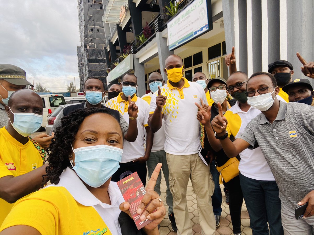 mkngambi's tweet photo. Had a great last few days visiting @MTNRwanda’s Team North and West. 

So proud of @hervebenjaminn and @TiganaLaguerre, our Regional CEO’s and their teams, for holding the business down in what has been the most challenging year yet. Keep on, keeping on guys 👊 

@NMunyampundu https://t.co/cKpmDfPet2