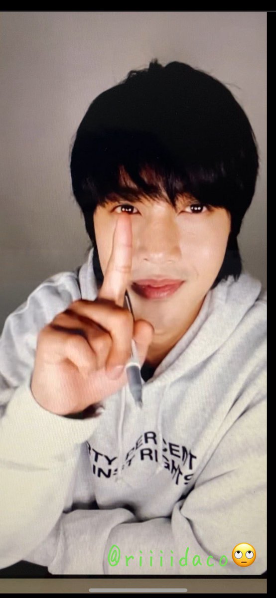 💚💚💚

今日は白のパーカー😽💕
ビデオ通話
ありがとう✨✨

#KIMHYUNJOONG
#김현중
#キムヒョンジュン
#HENECIA
#ビデオ通話
#Abellofblessing