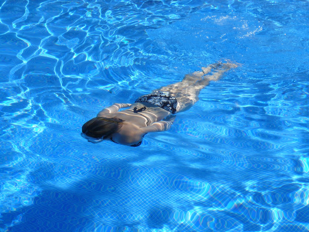vivalilyco's tweet photo. Its summer and it’s the perfect time to swim! With the #VivaLily, you can swim while on your period. The menstrual cup is worn internally and will create a seal which prevents your menstrual flow from leaking or water from getting in.
#LoveYourPeriod https://t.co/xTLCGN0ONI