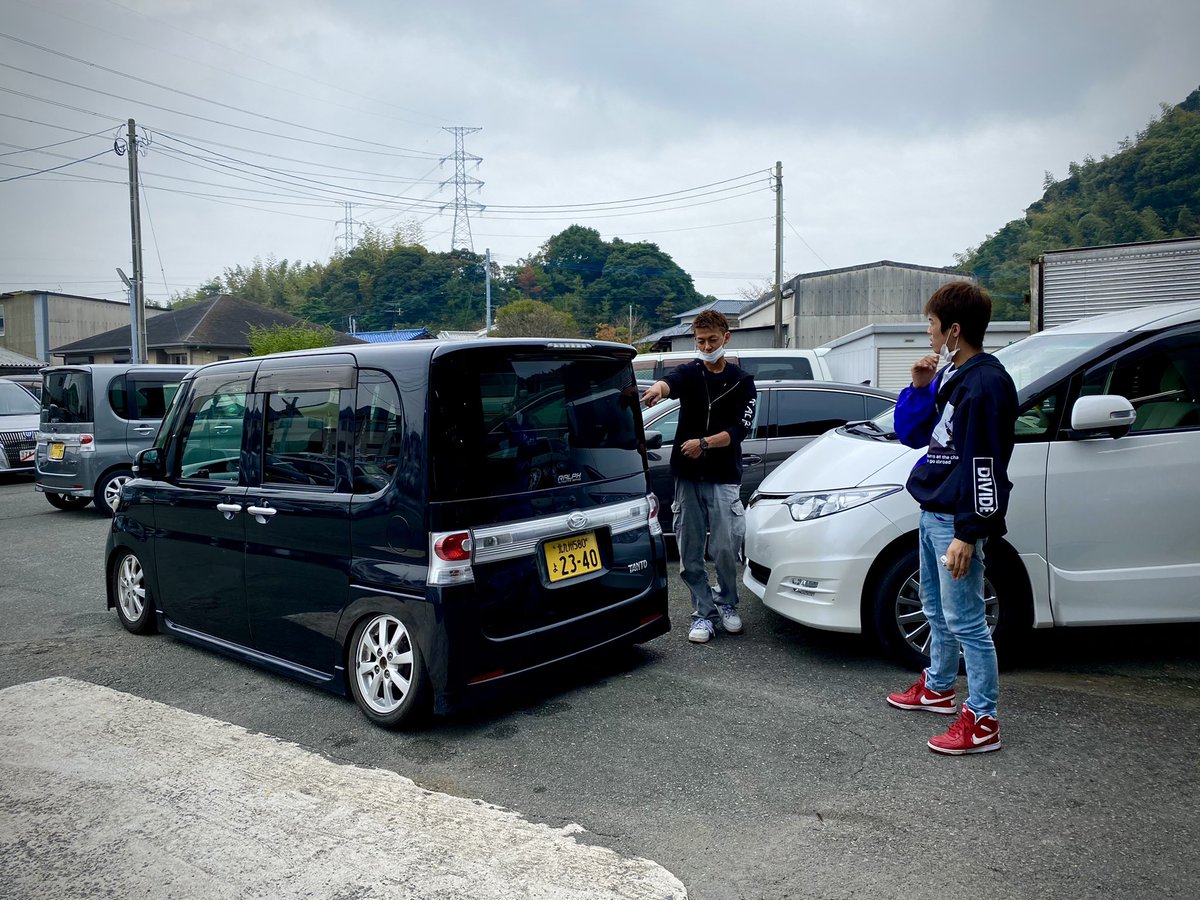 ralph_onga's tweet photo. オカプリと上田くんご来店☺️
上田くんは車買い替えては初✨グロリアの時から来てくれてる^ ^ https://t.co/oG1qxyLHWf