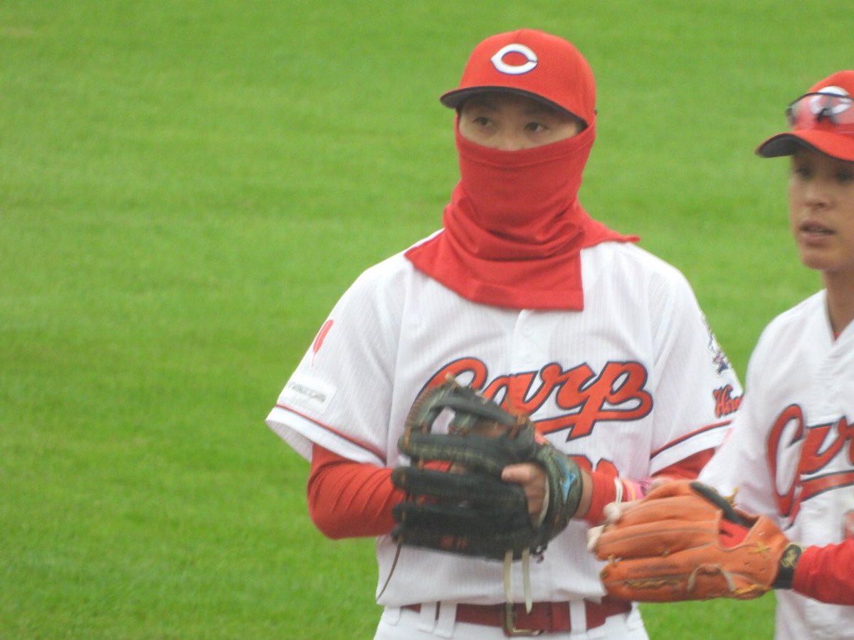 さすが忍者」広島カープ菊池涼介選手が二塁手として史上初のシーズン