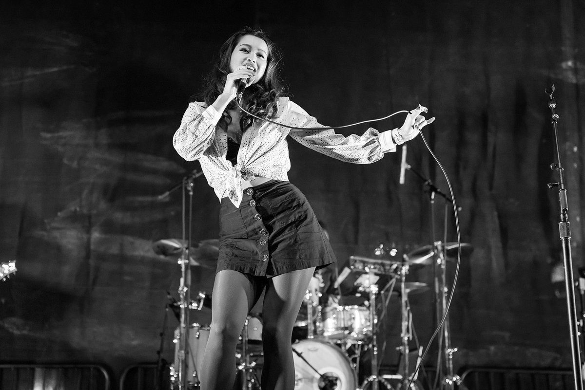 EricGrayPhoto's tweet photo. Got some really cool shots of @RaquelLily who was performing at @ascbham’s drive-in concert tonight! #ascbham #alabamaphotographer #canonfavpic #canonR5 https://t.co/K68ZcfTi4a