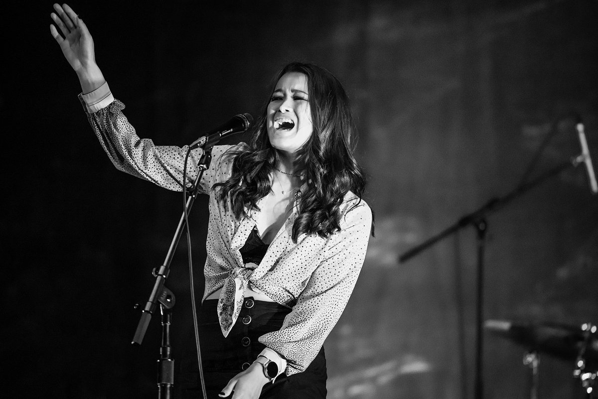 EricGrayPhoto's tweet photo. Got some really cool shots of @RaquelLily who was performing at @ascbham’s drive-in concert tonight! #ascbham #alabamaphotographer #canonfavpic #canonR5 https://t.co/K68ZcfTi4a