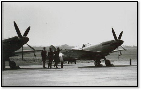 (15/n)Shot up from all sides and subjected to heavy shelling, they ran helter skelter and fled the battlefield. The air force also did splendid job by strafing the enemy. The Raiders were handed a decisive defeat and were in full retreat towards  #Baramulla .