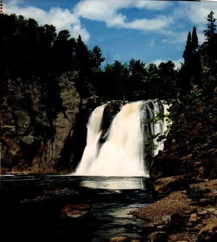 Lacarcagne's tweet photo. @Whowaa High Falls, Minnesota https://t.co/MFWplABAYU