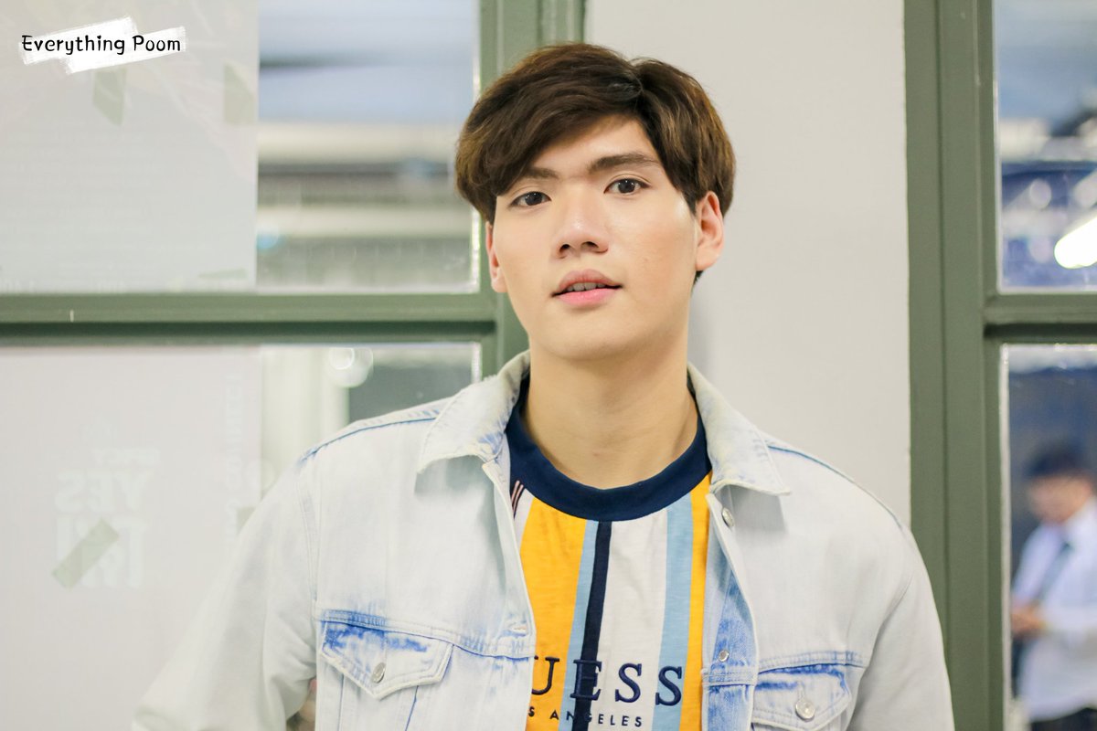 EverythingPoom's tweet photo. Happy birthday kud ❤️🎂🎁 @poomlimited
#ภูมิลิติเต็ด
#Redwoodtalent https://t.co/cy051qPFEI