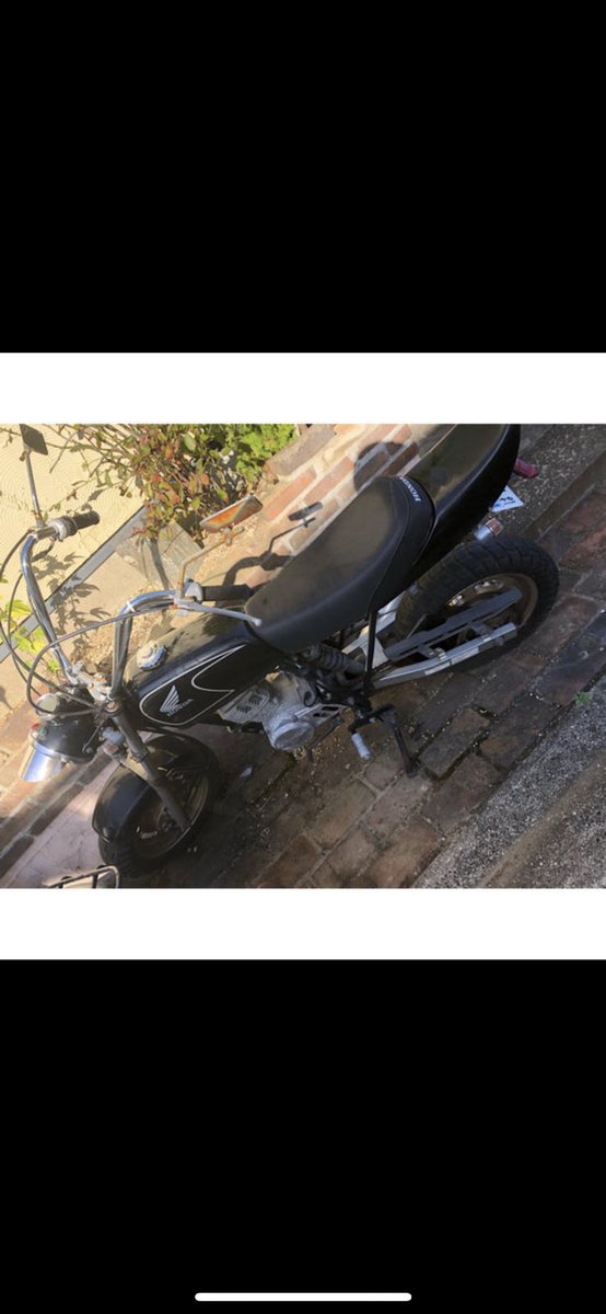 sy_chas's tweet photo. バイク売ります。
APE50実働です。
整備士ではないので
不具合はウインカーぐらいしか
わかりません。
現状での販売となります。
8万手元に欲しいです。
メルカリ等にも出品の為
無くなり次第終了となります。

#APE50 #エイプ50 #バイク売ります https://t.co/l2YOdli0dL