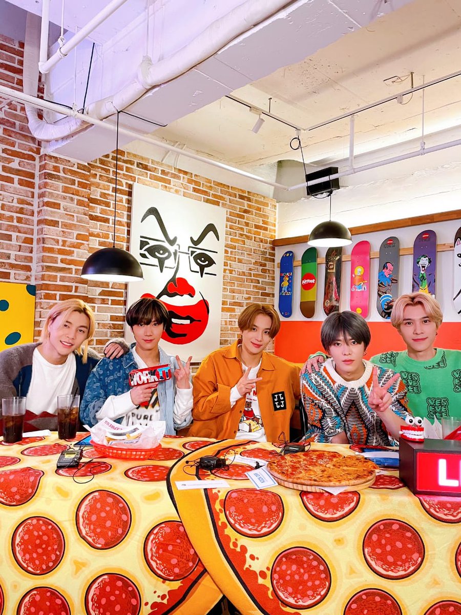 Xxnaraa1's tweet photo. Live nct 
#nct https://t.co/CYYUpnIcxf