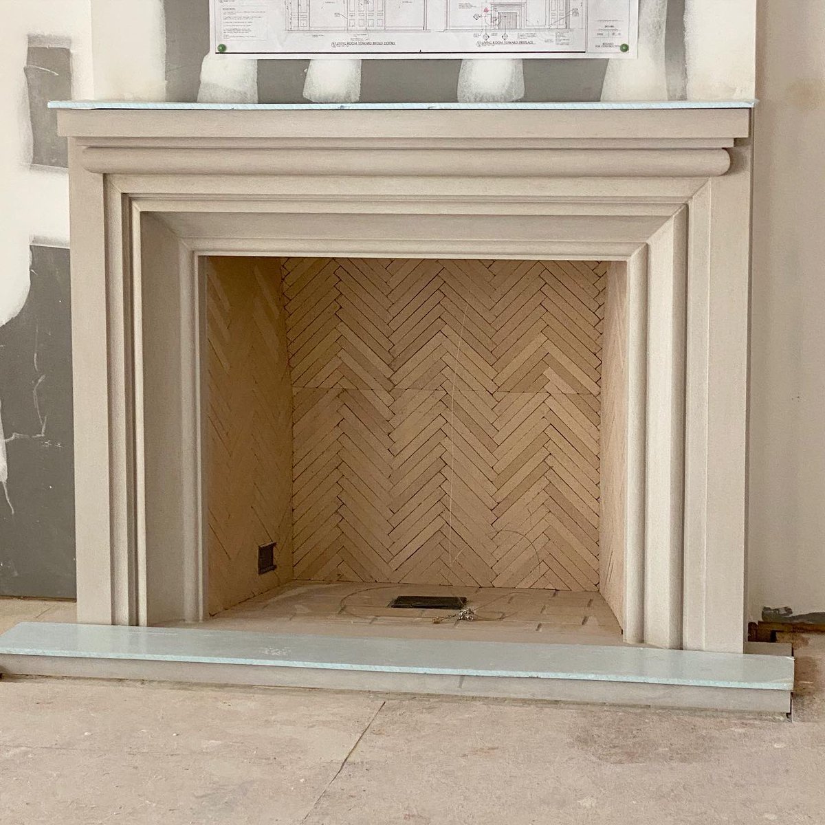 SpitzNor's tweet photo. Two of Spitzmiller & Norrisโ custom limestone mantels just installed in our Buckhead new home . #spitzmillerandnorris Interiors by @suzannekasler #construction by #mikehammersmith
.
#atlantaarchitects #residential #limestone #customhomes #homes #houses #design #timelessdesign https://t.co/Pziy7LW285