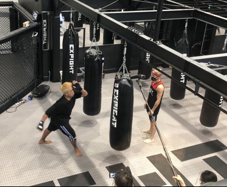 k1wgp_pr's tweet photo. 【メディア情報】
👑武尊(@takerusegawa)✨
明日の日曜日放送📡
📺#フジテレビ「#ジャンクSPORTS」
🗓11/8(日)🌠19:00-
📱👉 https://t.co/3Nzs9L9gy2
#ELLY さん、キック🦵練習中🔥💦
放送をお楽しみに😊
@Junk_fujitv
#k1wgp #JCB3 #武尊 https://t.co/0ri8Qtte5q