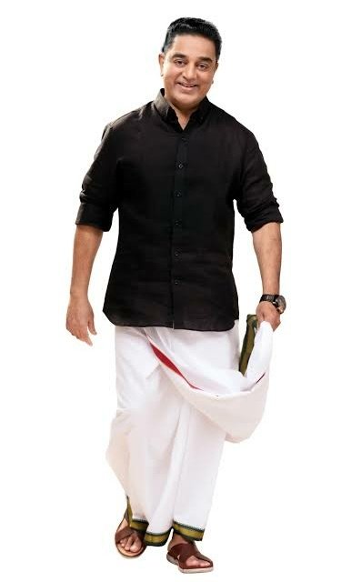 mfwai_alappuzha's tweet photo. Happy Birthday #Ulaganayagan #KamalHaasan
@ikamalhaasan

#HBDKamalHaasan
#HappyBirthdayKamalHaasan

Wishes on Behalf of All @mammukka Fans...❤️

#MegastarMammootty | #TheFaceOfIndianCinema

#OneMovie | #Bilal | #CBI5
@mfwaikerala https://t.co/sOiVX1T3o9