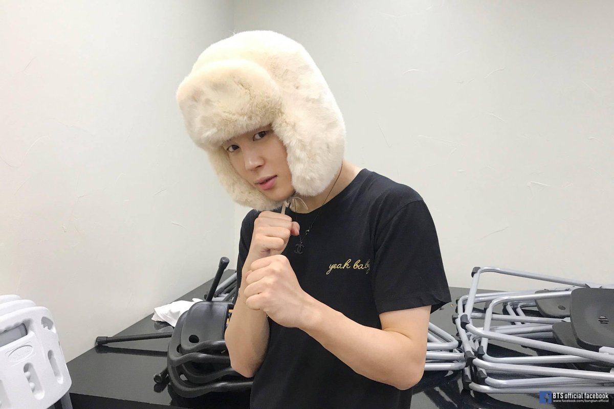 LauraFi91600628's tweet photo. @BTS_Colombia A no mames no sabia que era bot #ARMYBotColombia https://t.co/nijLARn6L4