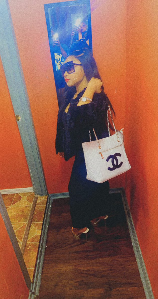 aashantemac's tweet photo. Macc, DOUBLE C like my bag๐
๐ฝ #UCA #UCA24 #UCA23 #UCA22 #UCA21 #WhosWhoAtUCA https://t.co/HXhB91OLY4