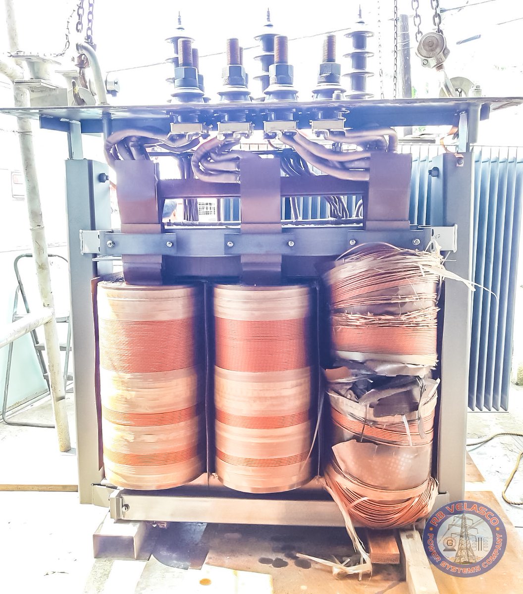 rbvtransformer's tweet photo. We fix no matter how broken you are 😅!

1 x 3.5MVA full rehabilitation.

#rbvservices 
#rbvgrateful 
#transformermanufacturer 
#transformerrepair 

📸B. Aranzanso https://t.co/KNCOIWb7II