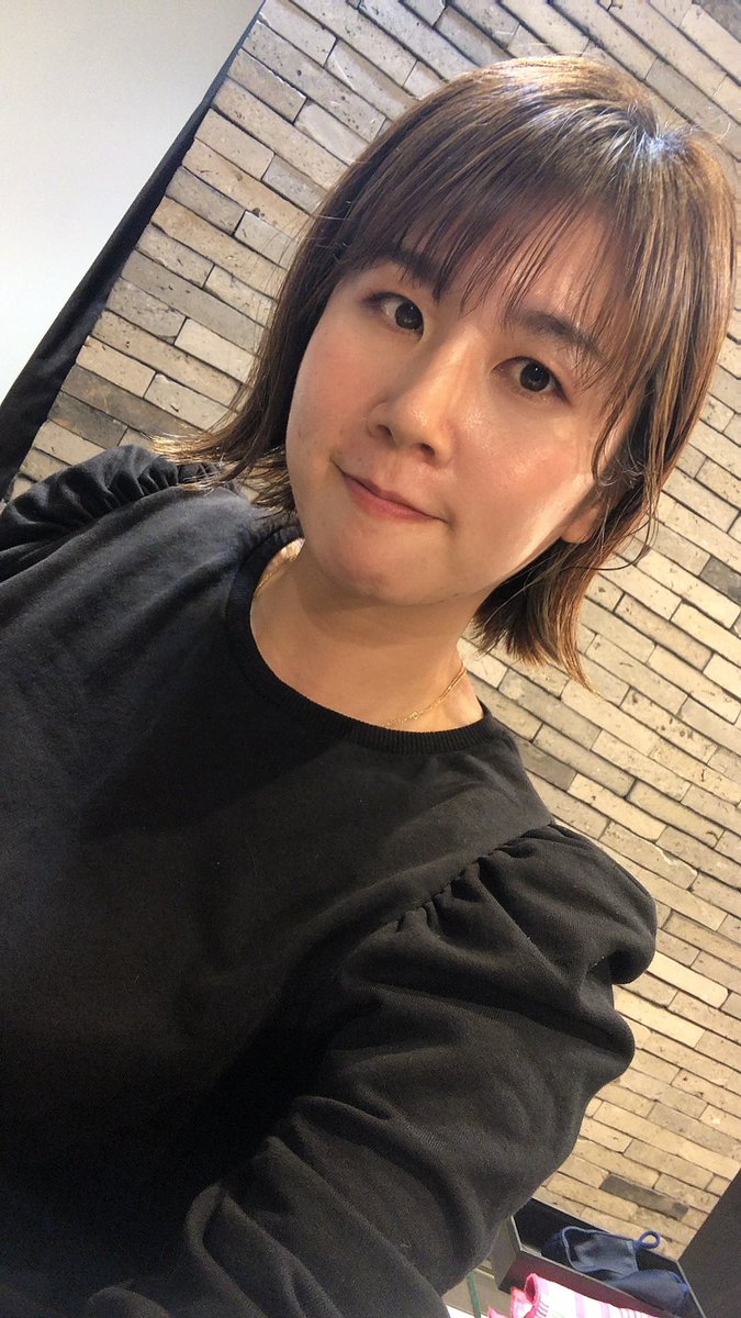 mizuking0805's tweet photo. 熊本で久しぶりにpikaichi行きました☺️💓
重めボブを軽くしてもらいました‼️
また行きます😇
#美容室 #pikaichi https://t.co/B5U5KEK8gk