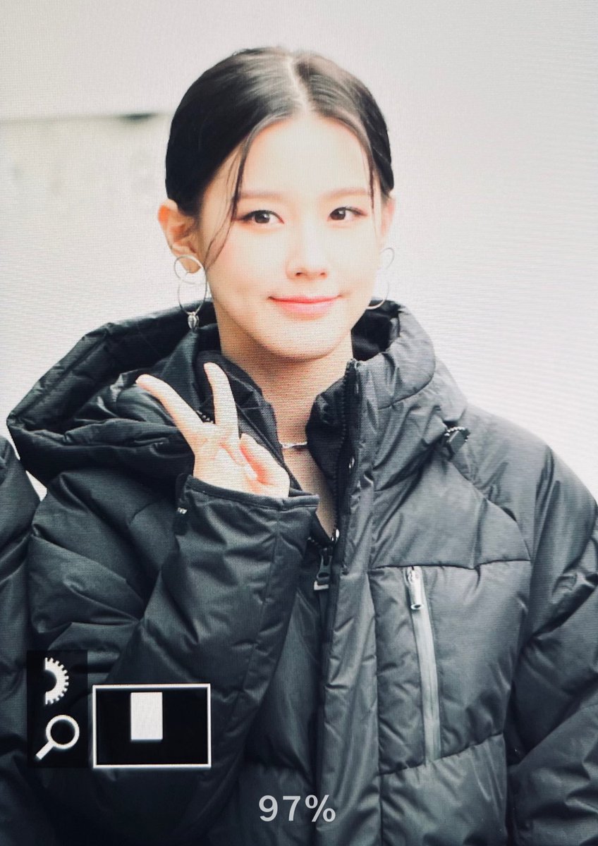 percent97_'s tweet photo. 201107 프리뷰

#여자아이들 #미연 #GIDLE #MIYEON https://t.co/i5XX0ZQg7y