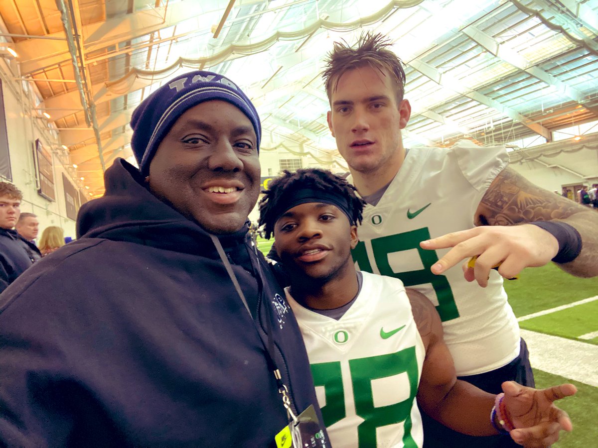 CoachTTMP's tweet image. I wish I could be out there with my family tomorrow @coach_cristobal #TMPDucks 🦆 @CoachHeyward @coachwinters26 the whole staff shows that love. #SaveThePostalService @zaayc Back