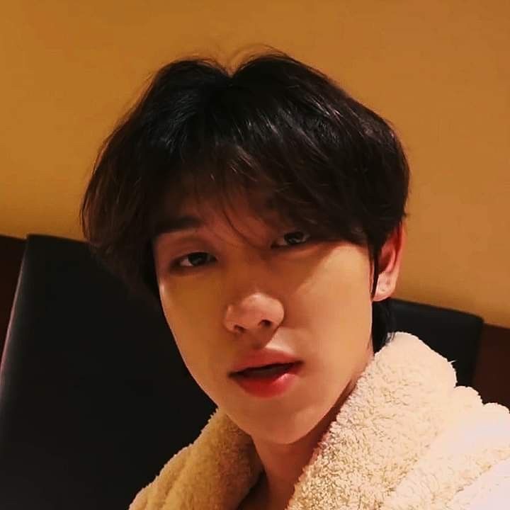 douxmiz's tweet photo. Happy birthday ming ming bestie gueee!!! @xuminghac_o 🎉

Semoga yang lu semogakan dapat tersemogakan. Aamiinn
Tetep jadi bestie gua yaaa wkwkw https://t.co/nypl32im5n
