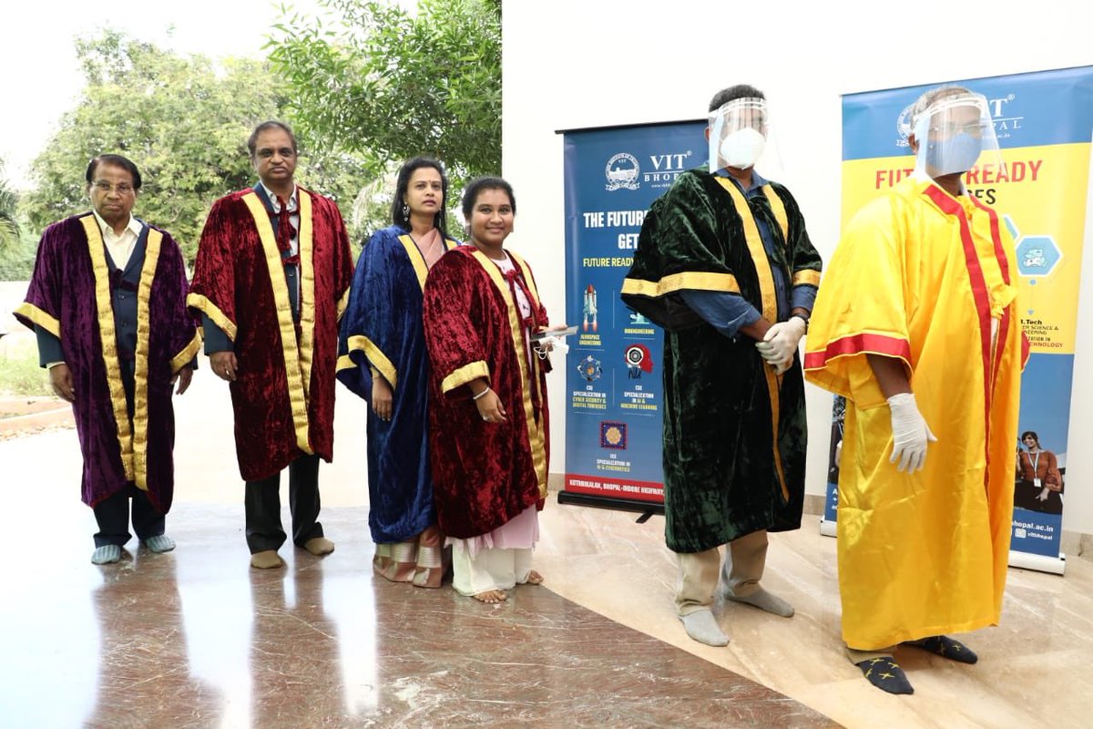 VIT_univ's tweet photo. Catch the first glimpses of the 1st Annual Convocation of VIT Bhopal.
Join the event LIVE @ https://t.co/b9CRqHZEZm
@VITBhopal
#1stAnnualConvocation
#EConvocation
#VirtualReality
#VITBhopal
#VIT
#VelloreInstituteofTechnology https://t.co/HkbLXRyDZF