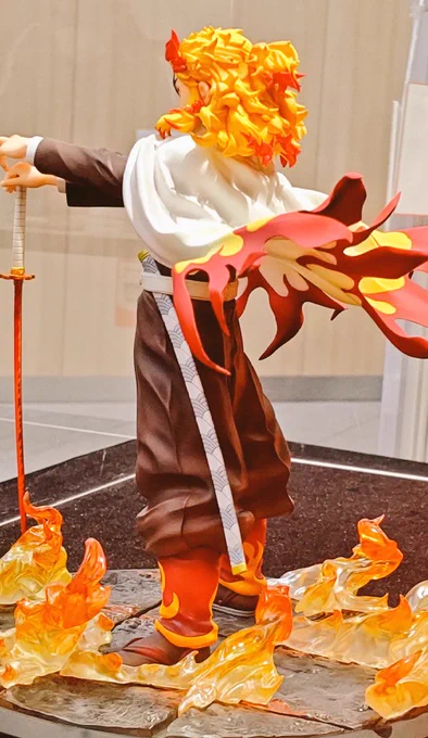 アニプレックスのれんごくさんフィギュア展示見てきた✨✨✨

かっこいい!!!✨✨✨ 