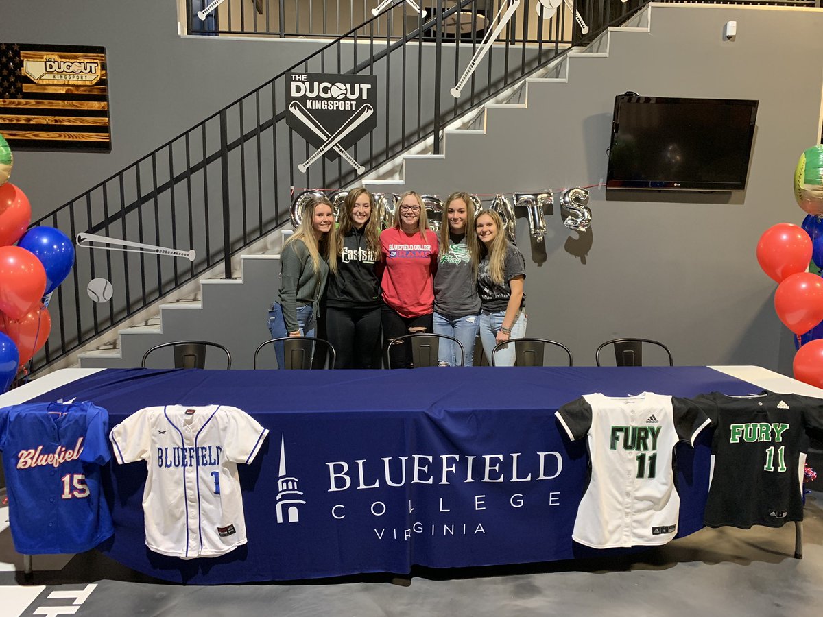 TheDugoutKpt's tweet photo. Congrats to Laci on her signing with Bluefield College! Thank you for letting us be a part of this special moment! https://t.co/ud0Hp5Imc2