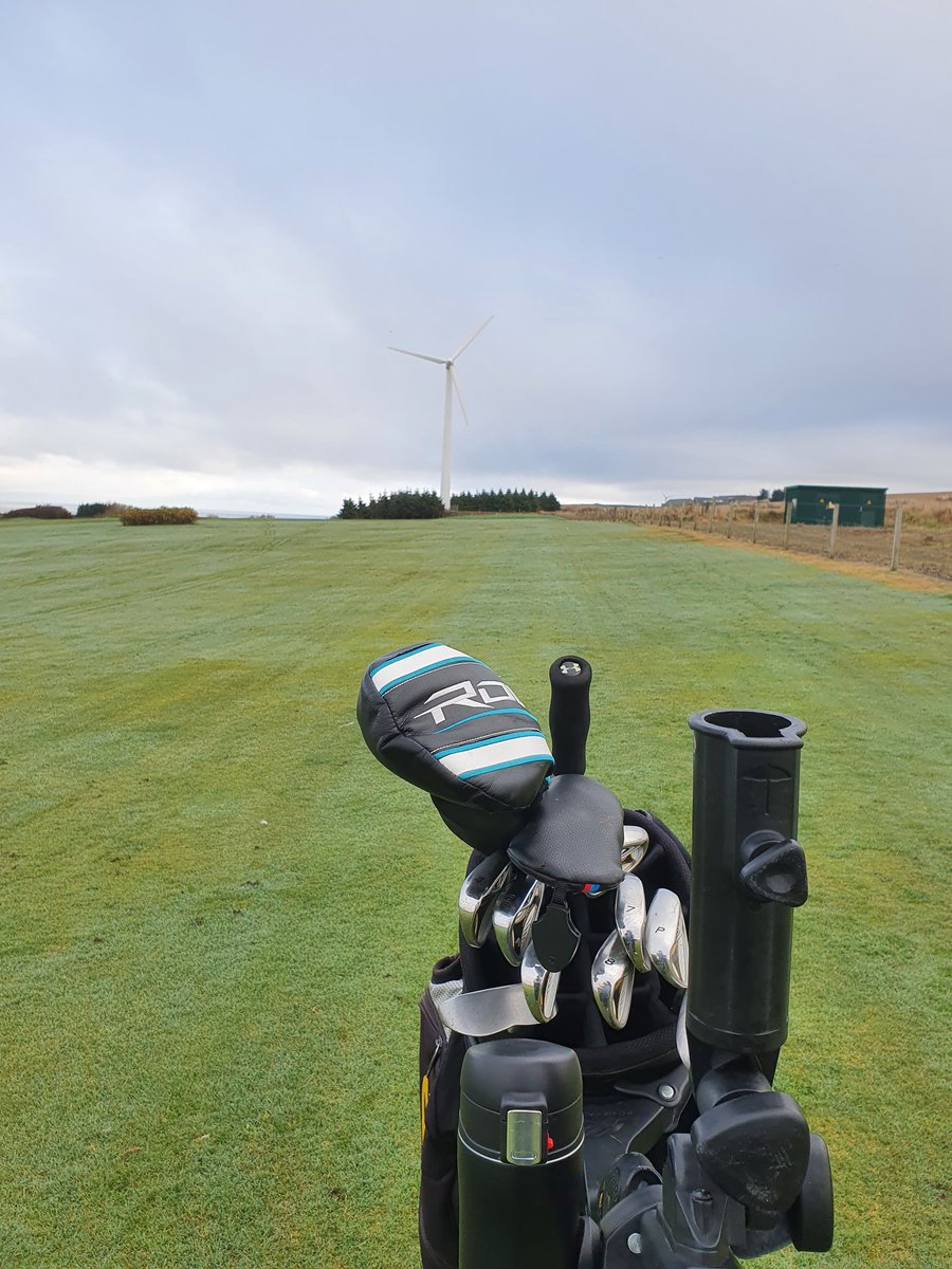 mattycruise's tweet photo. Good shooting in the winter league today! Lovely day for it! @RoyalTarlairGC #coldnotcold #winterleague #RTGC #Golf https://t.co/GFbO1iHxs6