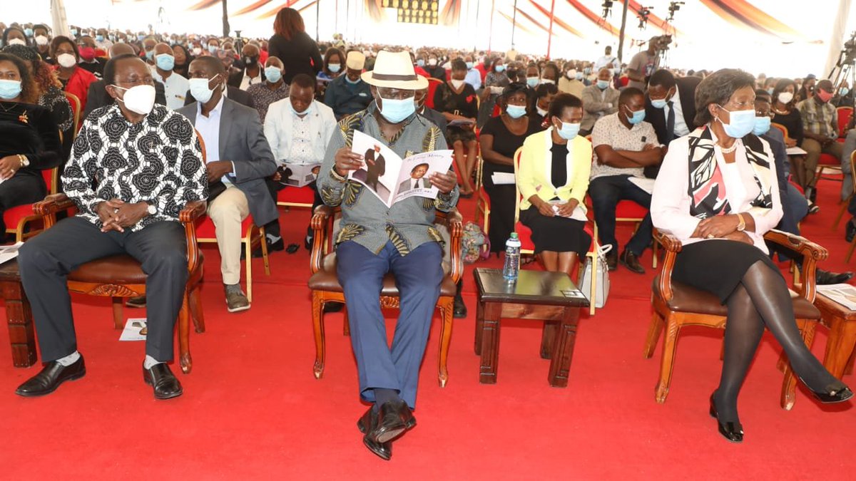 UzalendoNews_KE's tweet photo. Hon. Raila Odinga, Stephen Kalonzo Musyoka,  Kitui Governor Charity Kaluki Ngilu are present for the Funeral service for renowned constitutional expert and Senior Counsel Philip Nzamba Kitonga is ongoing at his  home village in Mutitu Wa - Ndooa, Kitui county.
#RIPNzambaKitonga https://t.co/zImBKmlx18