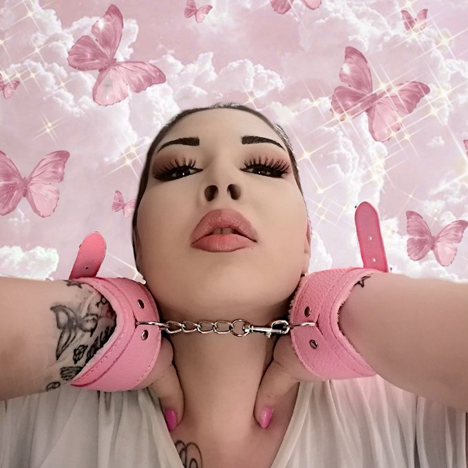Obidyence is beautifull  You might be a boss&amp;run a empire in your vanilla life  Never forget that behind<a href="/tag/findom"class="tags"><span>#findom</span></a><a href="/tag/bbwonlyfans"class="tags"><span>#bbwonlyfans</span></a><a href="/tag/onlyfansdominatrix"class="tags"><span>#onlyfansdominatrix</span></a><a href="/tag/onlyfansfreetrial"class="tags"><span>#onlyfansfreetrial</span></a>