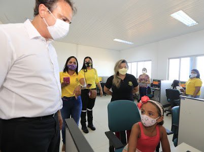 CamiloSantanaCE's tweet photo. Realizamos nesta semana, em Juazeiro do Norte, a entrega das novas instalações da Sede Regional e da Escola de Educação para o Trânsito do Detran. O espaço conta com pista de exame de direção e local para vistoria de veículos em mais de 55 mil m² de área total construída... https://t.co/XxTov9se6F
