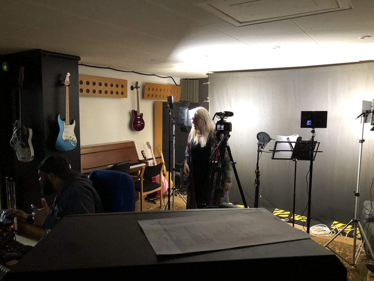 raclarke64's tweet photo. @RiverStudios with @MemoryChoir recording sessions. We have a few Xmas songs to record as well. https://t.co/g5WDuoZfDG