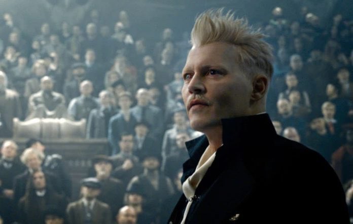 SprigganSnake's tweet photo. Soy fanático, además de coleccionista de Harry Potter y por muy potterhead que sea, no pienso ver Animales Fantásticos 3 despues de esto. Si el fuera el problema apoyaría la decisión, pero aquí se demostró quien fue la culpable y quien es el inocente #JusticeForJohnnyDepp https://t.co/6mfVFy5wJB