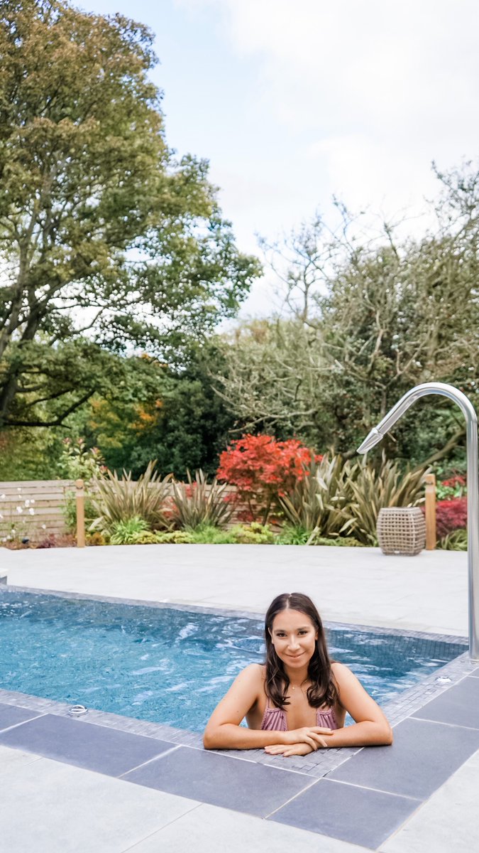 mygrumpybf's tweet image. Ain’t no shame in that self-care game 💁🏻‍♀️

Papped in the Infinity Pool at the fabulous @SeahamHallHotel! For the full blog click here:
mygrumpyboyfriend.com/2020/10/review…