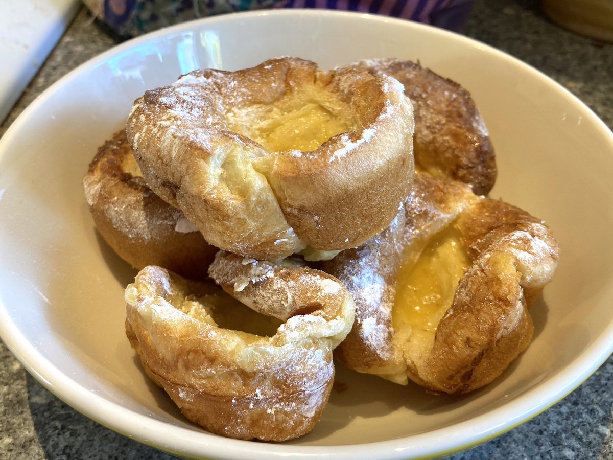 wurdsmyth's tweet photo. It’s been a tough few days for everyone so I’ve made cheat Poffertjes for #virtualbrunch. Grab a plate and dig in, lovelies! ✨🥰✨
#WurdyBakes https://t.co/mhk3DT0sHz