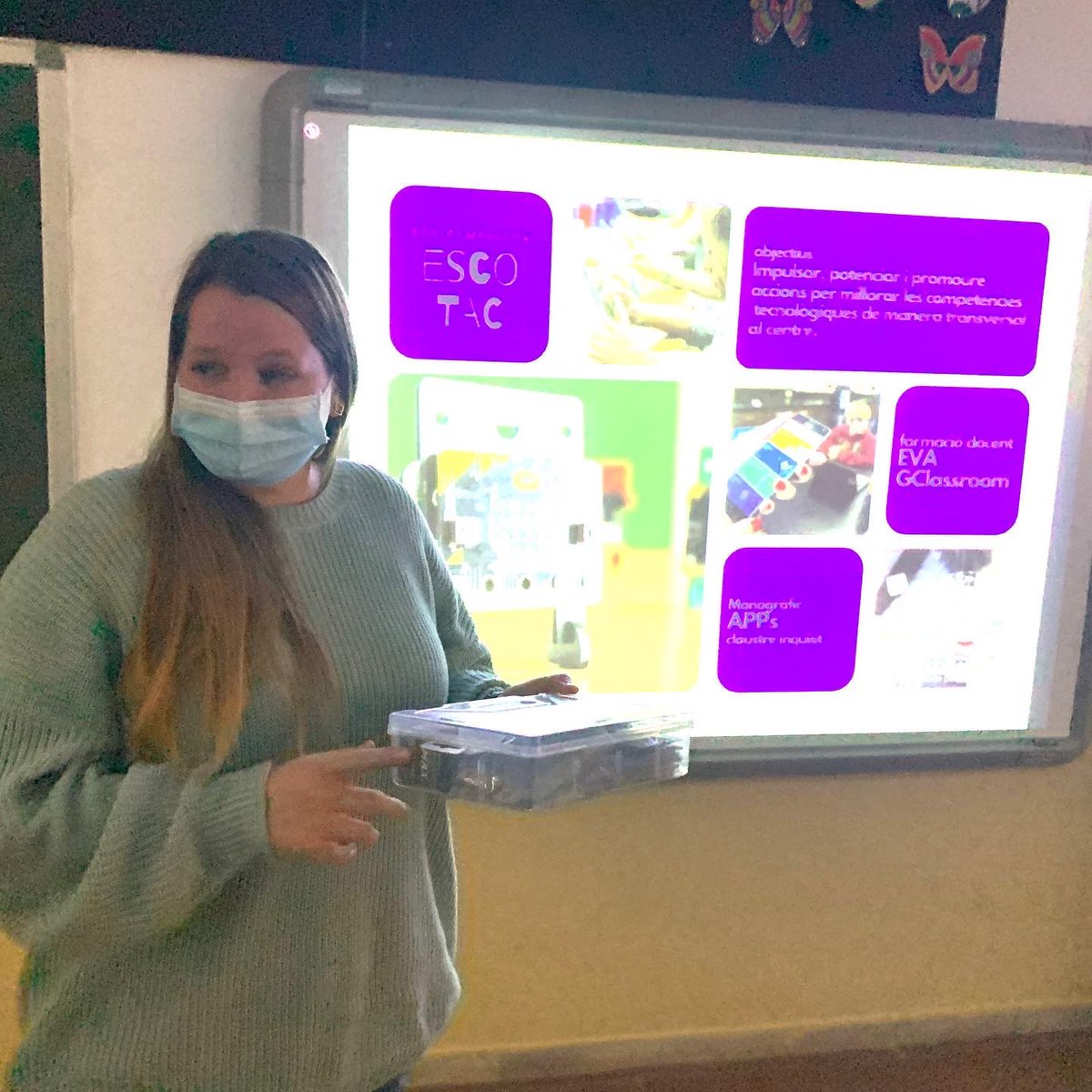 SanperaTorras's tweet photo. Les caps dels #equipsimpulsors comparteixen els seus plans de treball. Les línies transversals d’escola es veuen reflectides en les actuacions i propostes. Un pas molt gran cap a una escola #steam https://t.co/rD9ETOAS7R