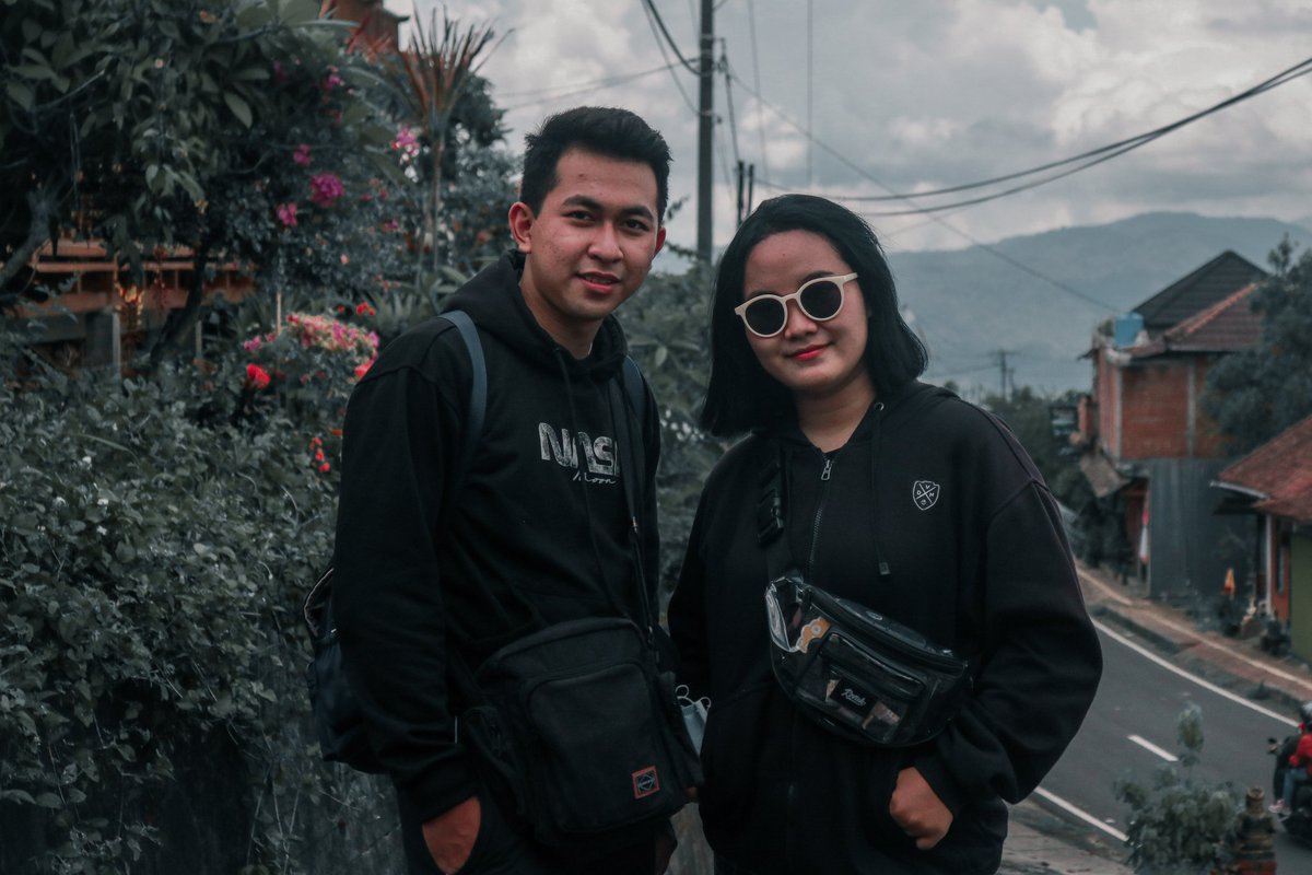 Dwirismana07's tweet photo. What a beautiful thing I can't say in words, your presence makes my life more colorful. https://t.co/m0fXduHabG
