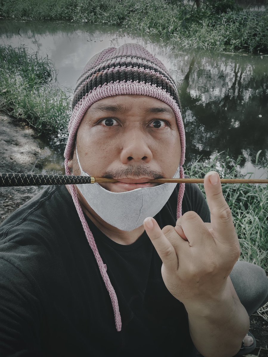 Setahun ngga ngetwit bray. Ngecek temen2 Twitter gw ah 😁