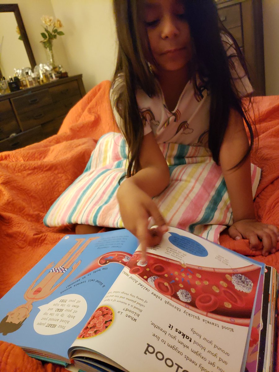 GloriaVeraBedo1's tweet photo. Mom if you were blood would you be a platelet? Or what would you be?๐ 459 questions a day, minimum. #aisdFuturo @MsGChavez is an excellent teacher and Daniela loves her. And I am so thankful she keeps Daniela's brain flexing.โค #AISDAtHome https://t.co/ahaM9CFL9O