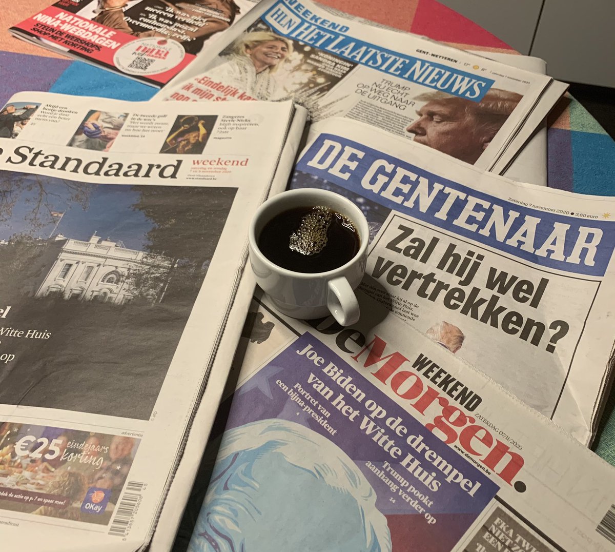 DeFlik's tweet photo. @bartdecl Sorry, ben me nog aan het voorbereiden... wel al aanrader @Nieuwsblad_be @destandaard #mustread #topinterview met @PedroFacon ... zo herkenbaar 😏 https://t.co/r0oc4F48RK