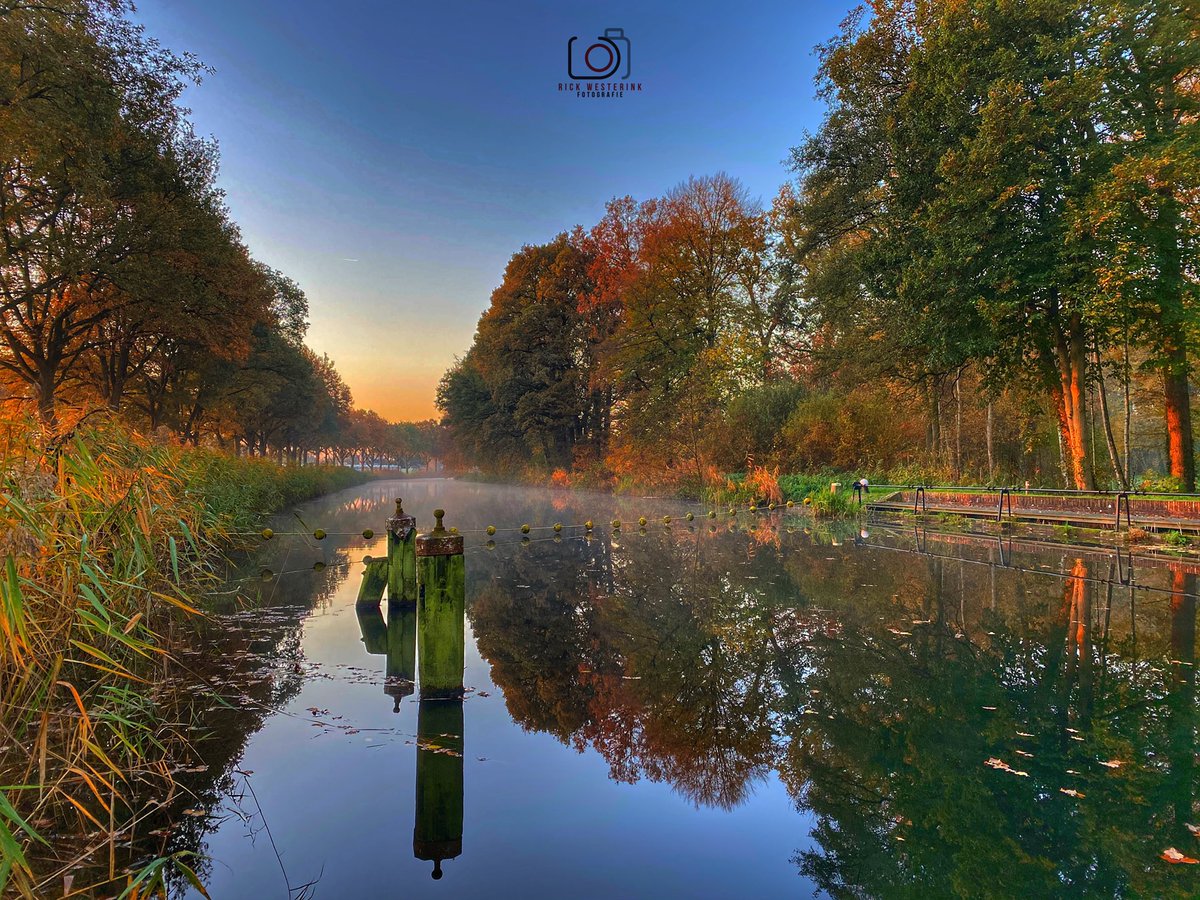 fotografierick's tweet photo. Goedemorgen vanaf de sluis bij Landgoed Bonenburg in Heerde. #FotografieRickWesterink https://t.co/qpZExbo9pk