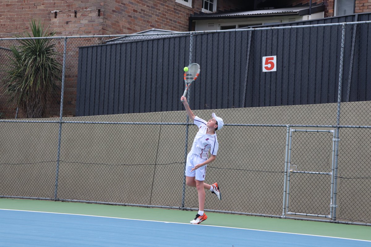 JoeysTennis's tweet photo. 5ths &amp; 6ths battling it out vs High at home this afternoon. https://t.co/HlKu9tnGMV