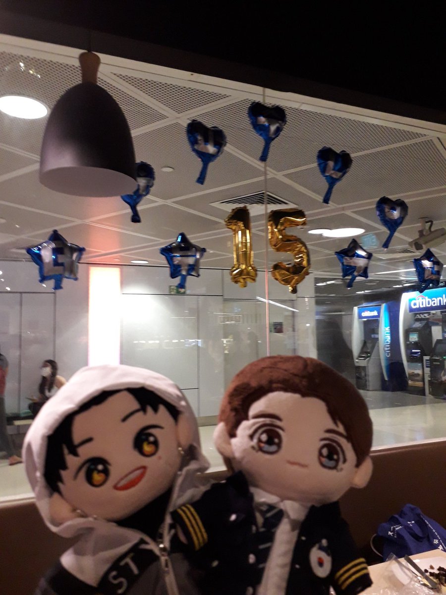 Cera3SJ's tweet photo. Thankyu @Minhee0205 for this event #heartwithsapphireblue 💙 Really nice to meet new people and get together with friends after a long time 🥰 Plus! Haru and Hyukkee are on their 1st date 🙈

See u guys next time! Hehe
#chapter15withSJ #15thAnniv_WalkTogether https://t.co/JofZXEvF1C