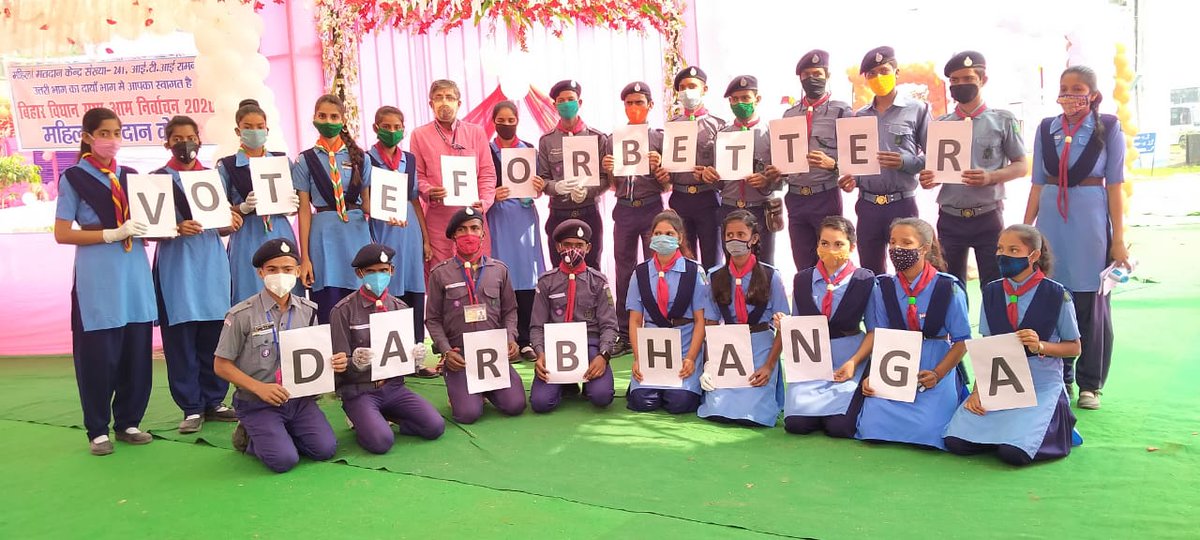 airnews_patna's tweet image. #Bihar_Assembly_Elections_2020 Polling #Third_Phase #07_November For voters welcome from Scouts cadets at a model polling booth in Darbhanga.