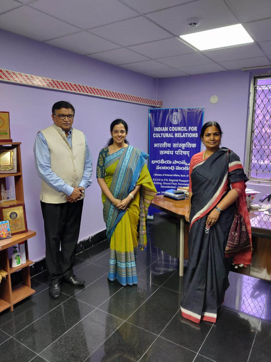 wicci_thc's tweet photo. WICCI-Telangana Handloom Council President Sharmila Narne &amp; Vice President Sudha R Mullapudi meet Indian Council of Cultural Relations Telangana Director Y.L.Rao to discuss potential collaboration involving handlooms of Telangana with art &amp; cullture @ICCR_Delhi @wicciindia https://t.co/8qGs6uCDMX