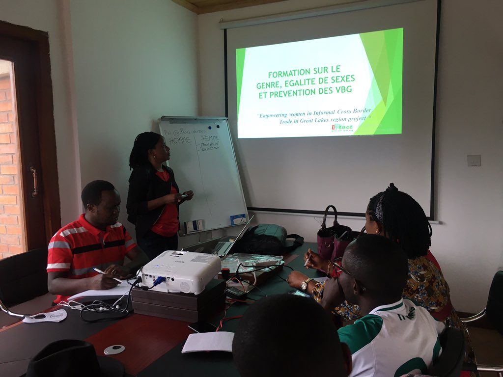 iPeace_RDC's tweet photo. #HappeningNow
Formation du staff d’iPeace_RDC sur le Genre, Égalité de Sexes et Prévention des VBG.
#EWICBTPROJECT
@NLinRwanda https://t.co/oU3Qb0vwKR